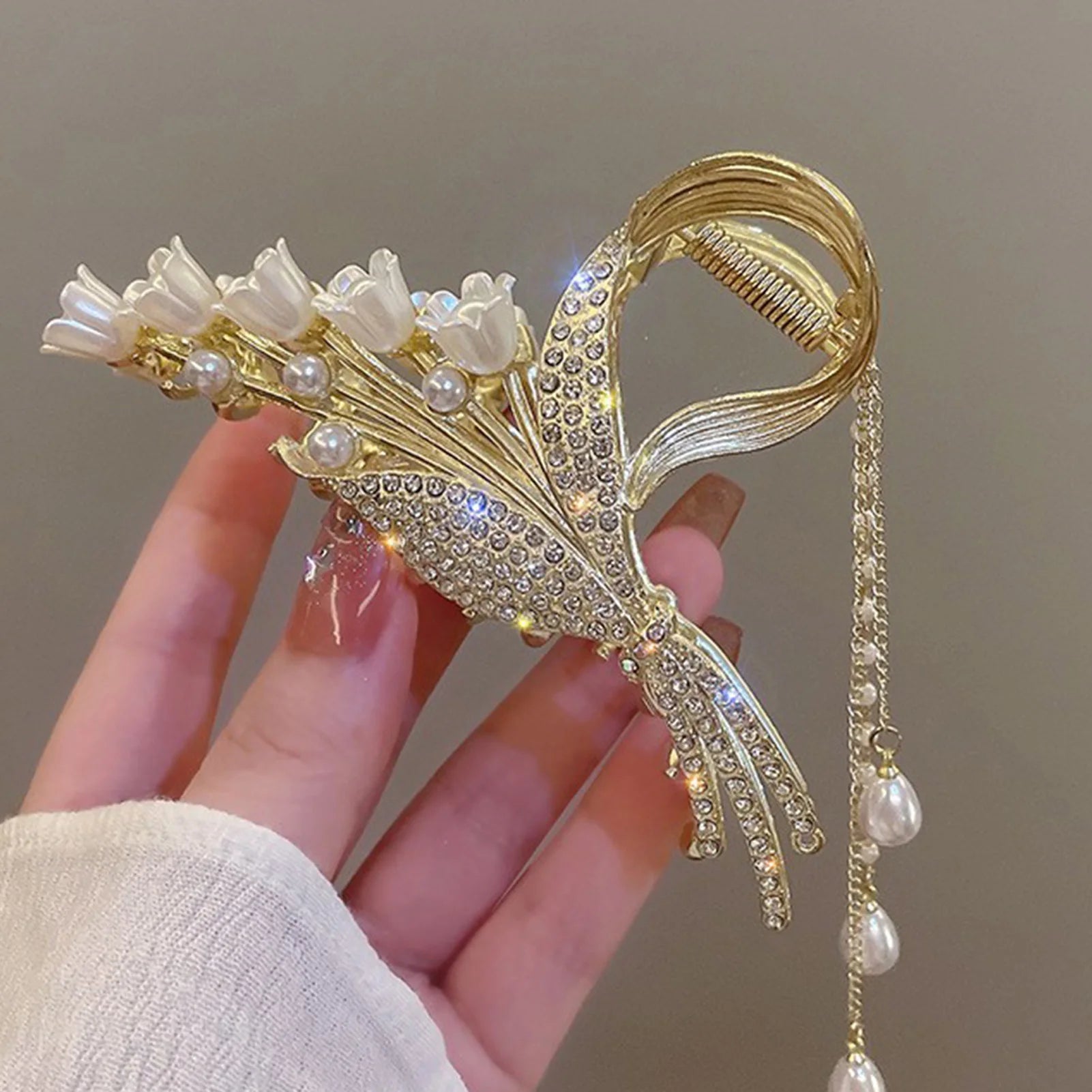 Butterfly Flower Hair Claw Clip with Pearl Pendant